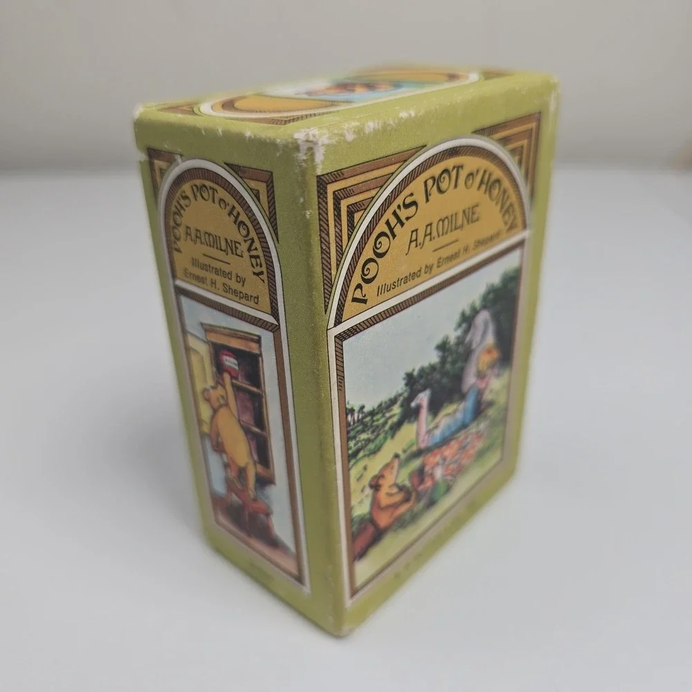 Vintage Winnie the Pooh Miniature Book Boxed Set 4 Milne 1968 HC w/ Sleeve